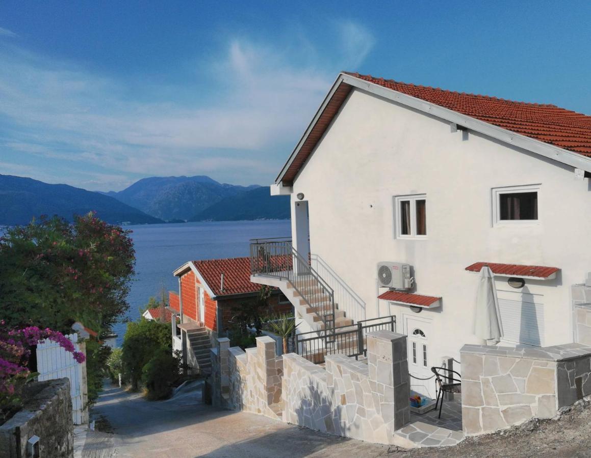 Apartments Obradovic Красичи Экстерьер фото