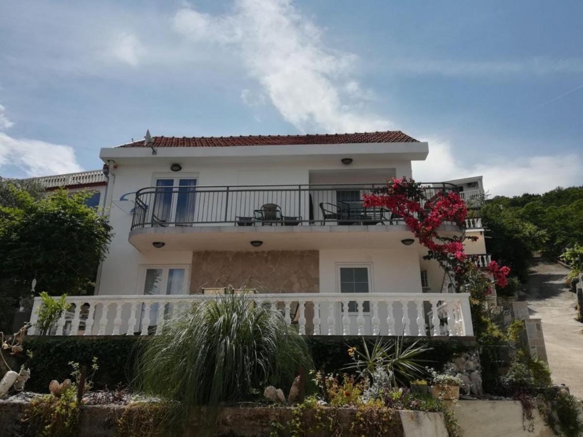Apartments Obradovic Красичи Экстерьер фото