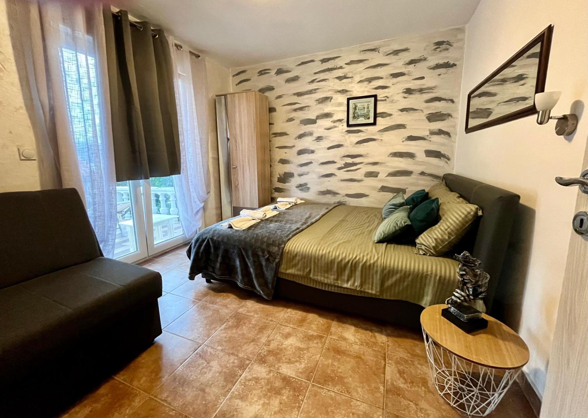 Apartments Obradovic Красичи Экстерьер фото
